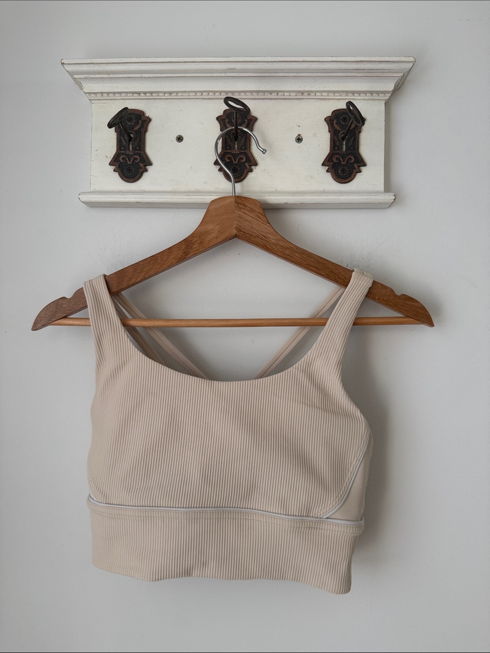 lululemon Ribbed Beige Energy Sports Bra 8